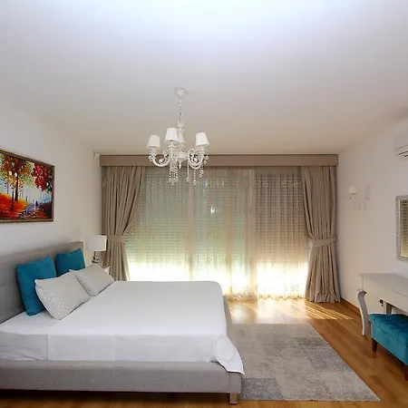 Villa Evoteli Group 5+2 Beaton Turgutreis